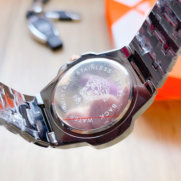 ブランド時計角部分ディテール